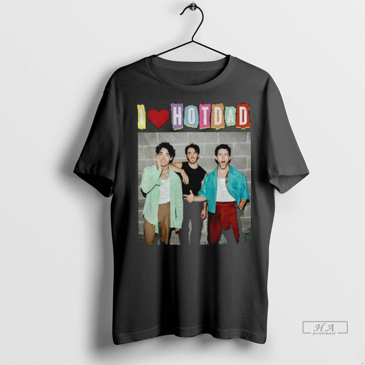 Official I Love Hot Dads Jonas Brothers Music Fan Tshirts Sweater