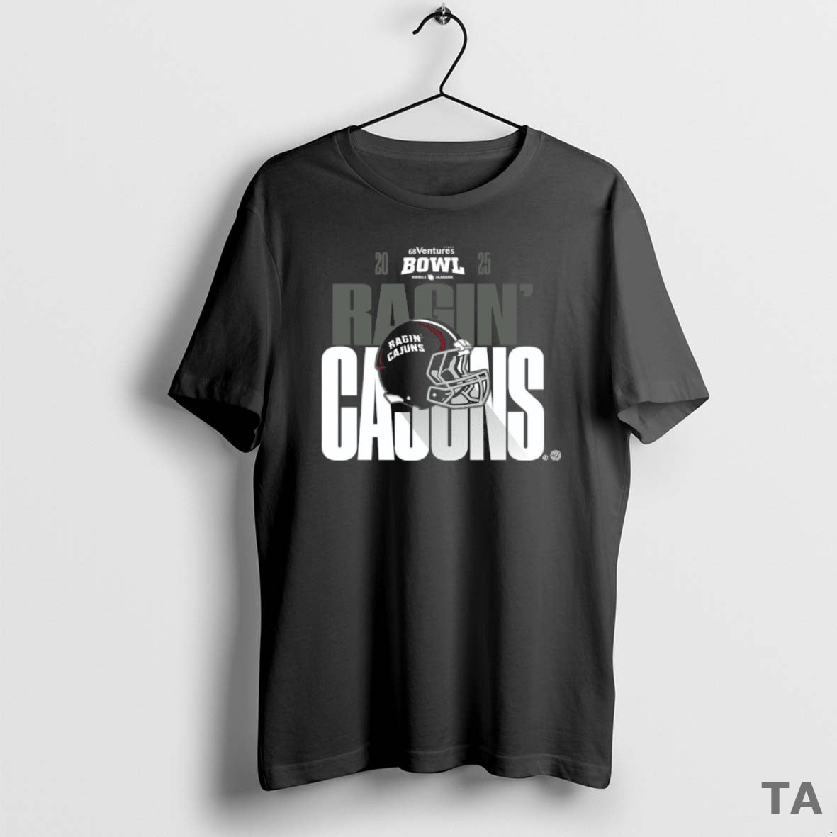 Top Louisiana Ragin Cajuns 2025 68 Ventures Bowl Helmet Bound T Shirt Sweater