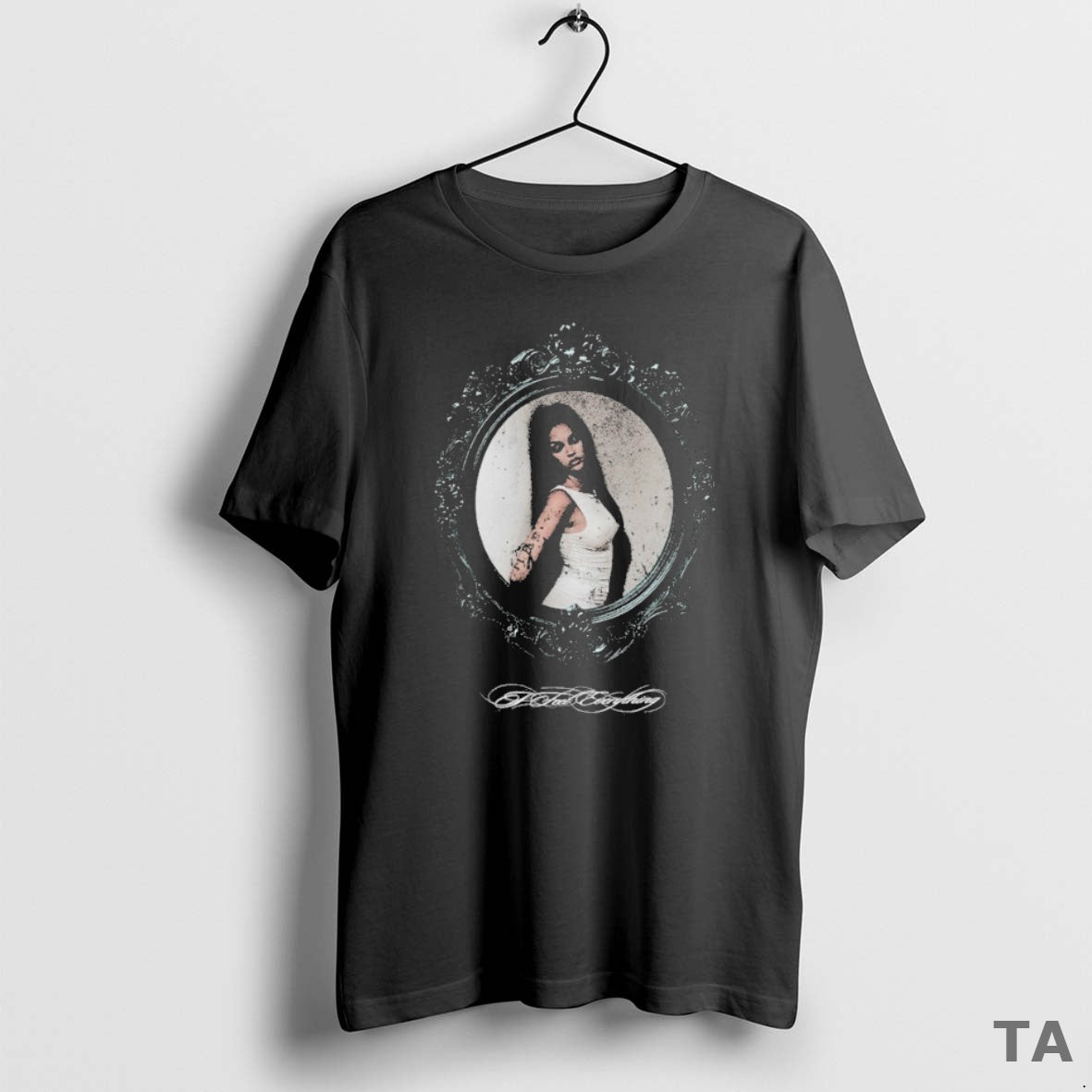 Top Maggie Lindemann I Feel Everything Frame T Shirt Sweater